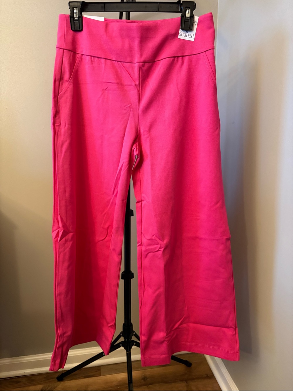 NWT Dear Scarlett Size Large Pink Wide Cropped Pants